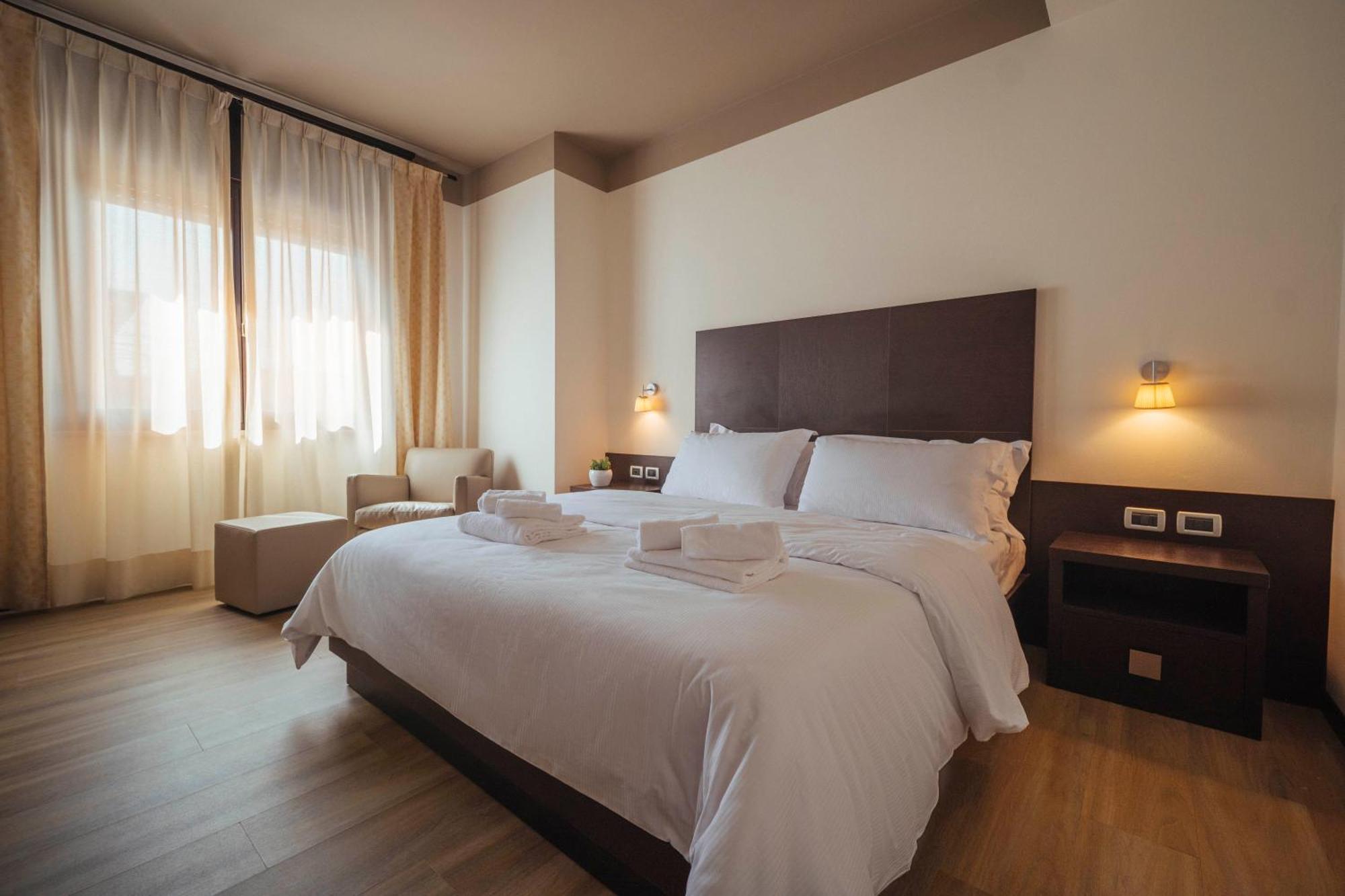 Hotel Palazzo Paradiso Meduna di Livenza Exteriör bild